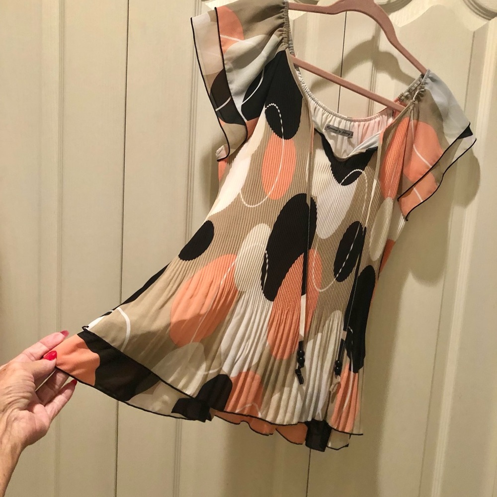 Signature by Larry Levine blouse layered with mini pleats.